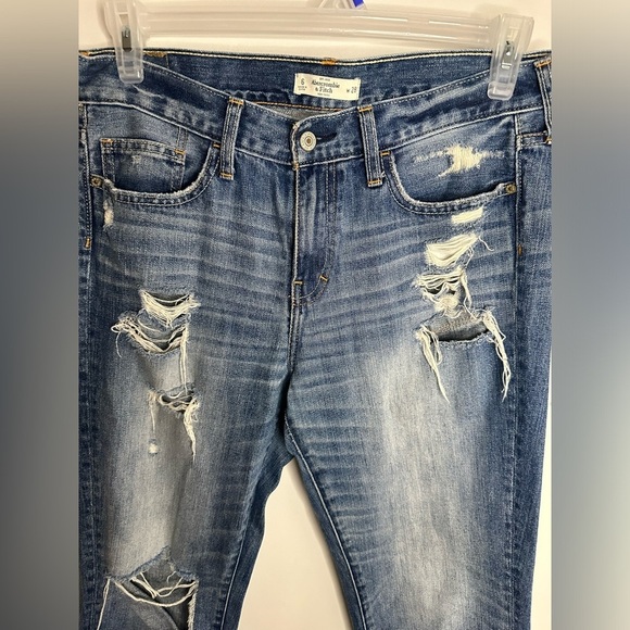 Abercrombie and Fitch Dad Jeans - Picture 4 of 6
